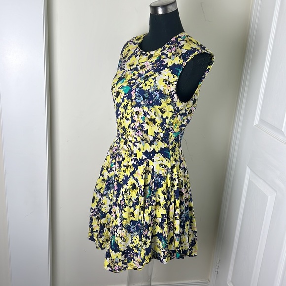 vintage Cottage Floral  Cute Drop Waist Dress Size 12 - Picture 1 of 11